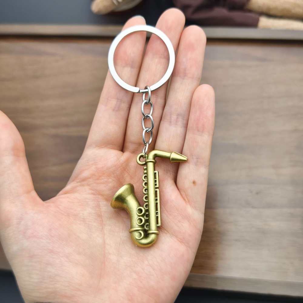 Retro Mini Saxophone Car Keych - đánh giá và giá Musical Instrument Oboe